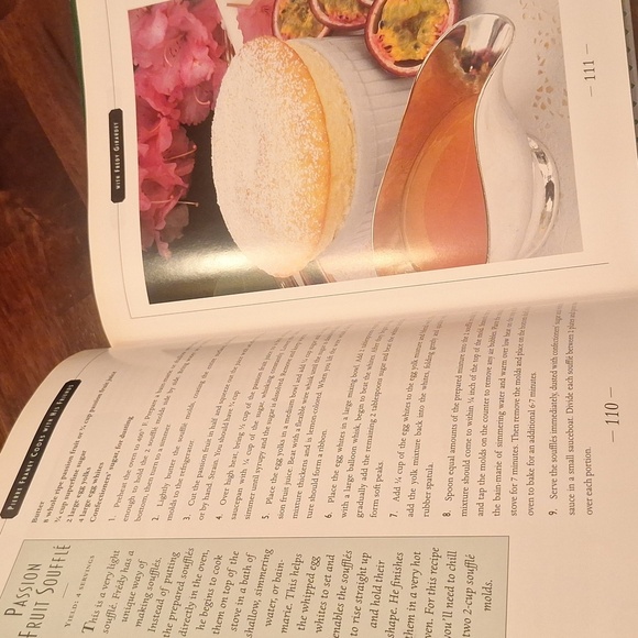 Pierre Franey Cooks With His Friends Cookbook Hardback 1997 MINT Cond. - Picture 5 of 16